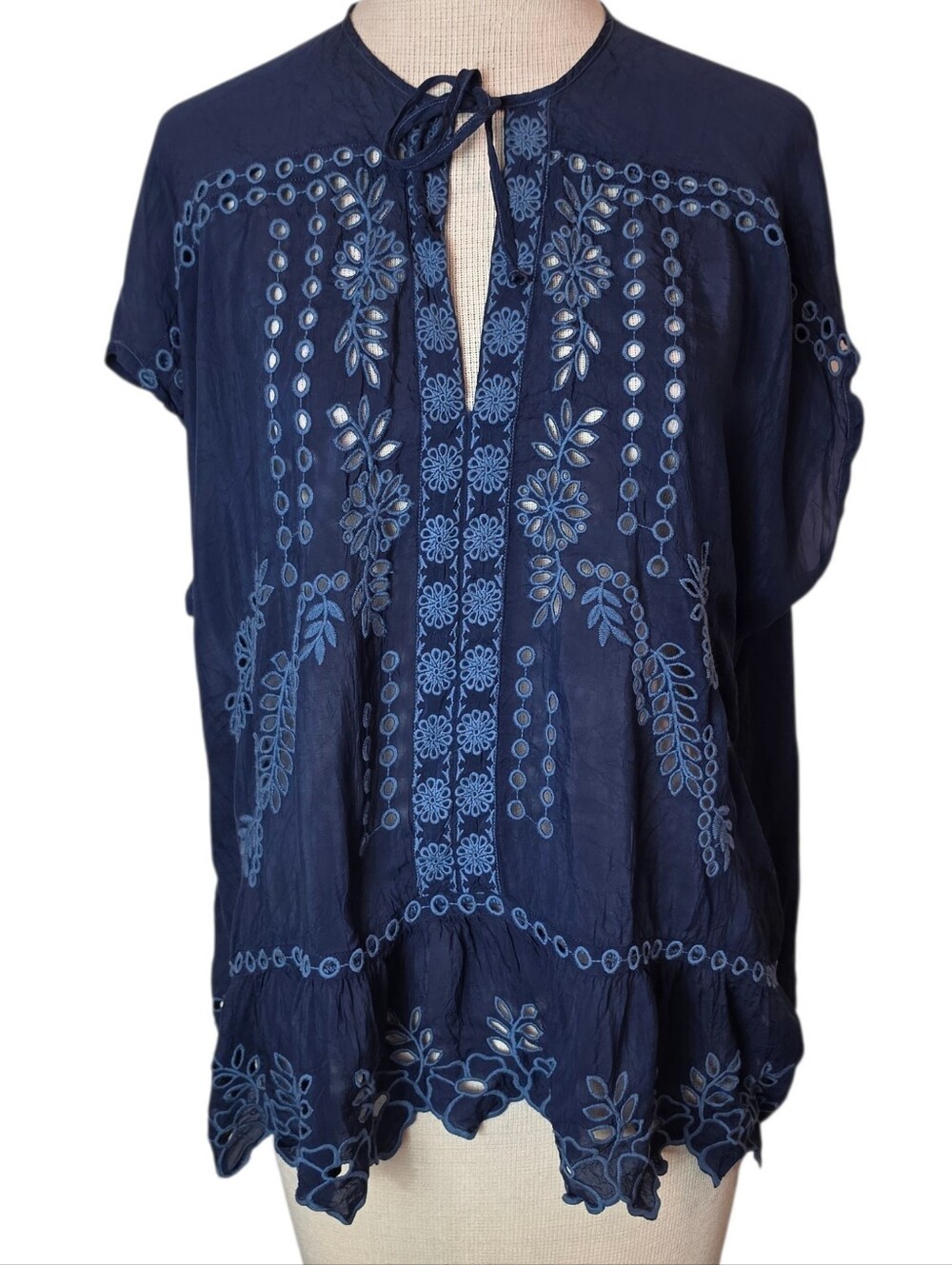 Johnny Was Clemence Blouse Top Size L Navy Embroidered Boho Chic Quiet Luxury